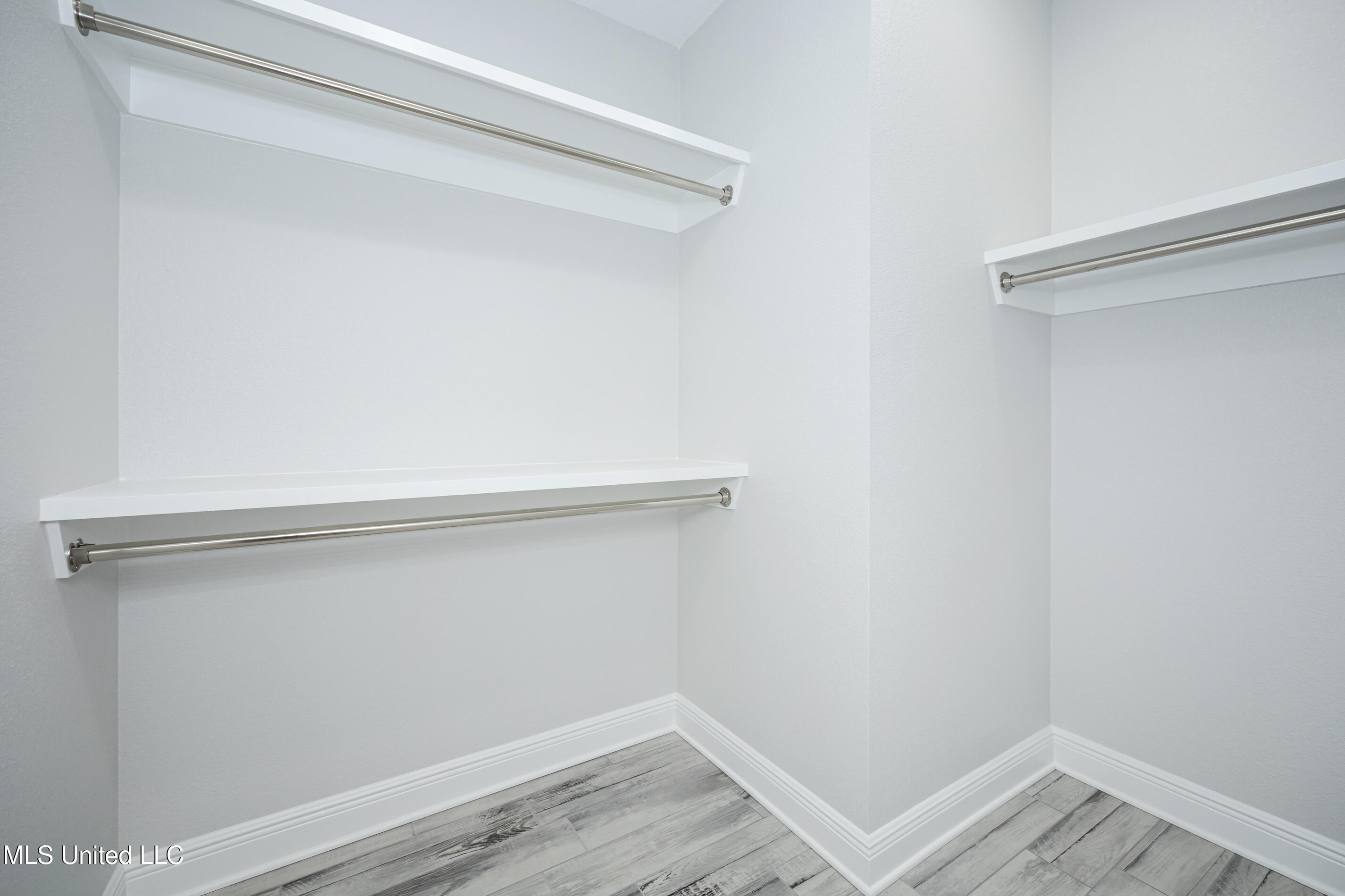 700 Peach Street Ocean Springs, MS 39564 - Photo 33 of 66 IMG_4985