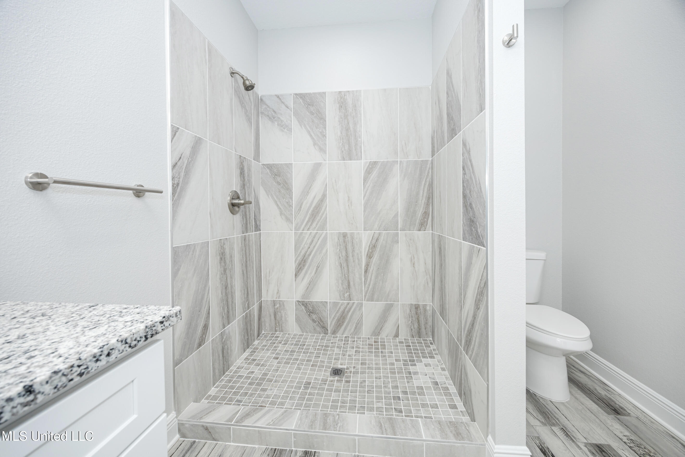 700 Peach Street Ocean Springs, MS 39564 - Photo 35 of 66 IMG_4988