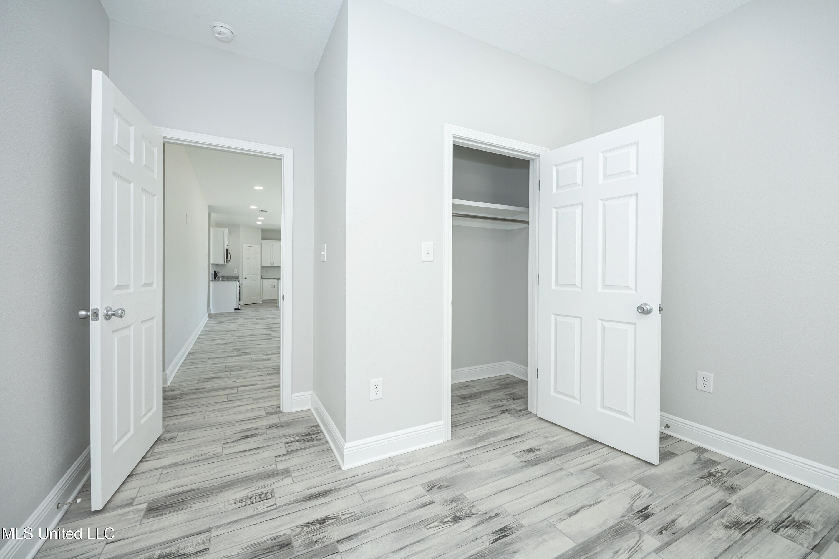 700 Peach Street Ocean Springs, MS 39564 - Photo 42 of 66 IMG_4995