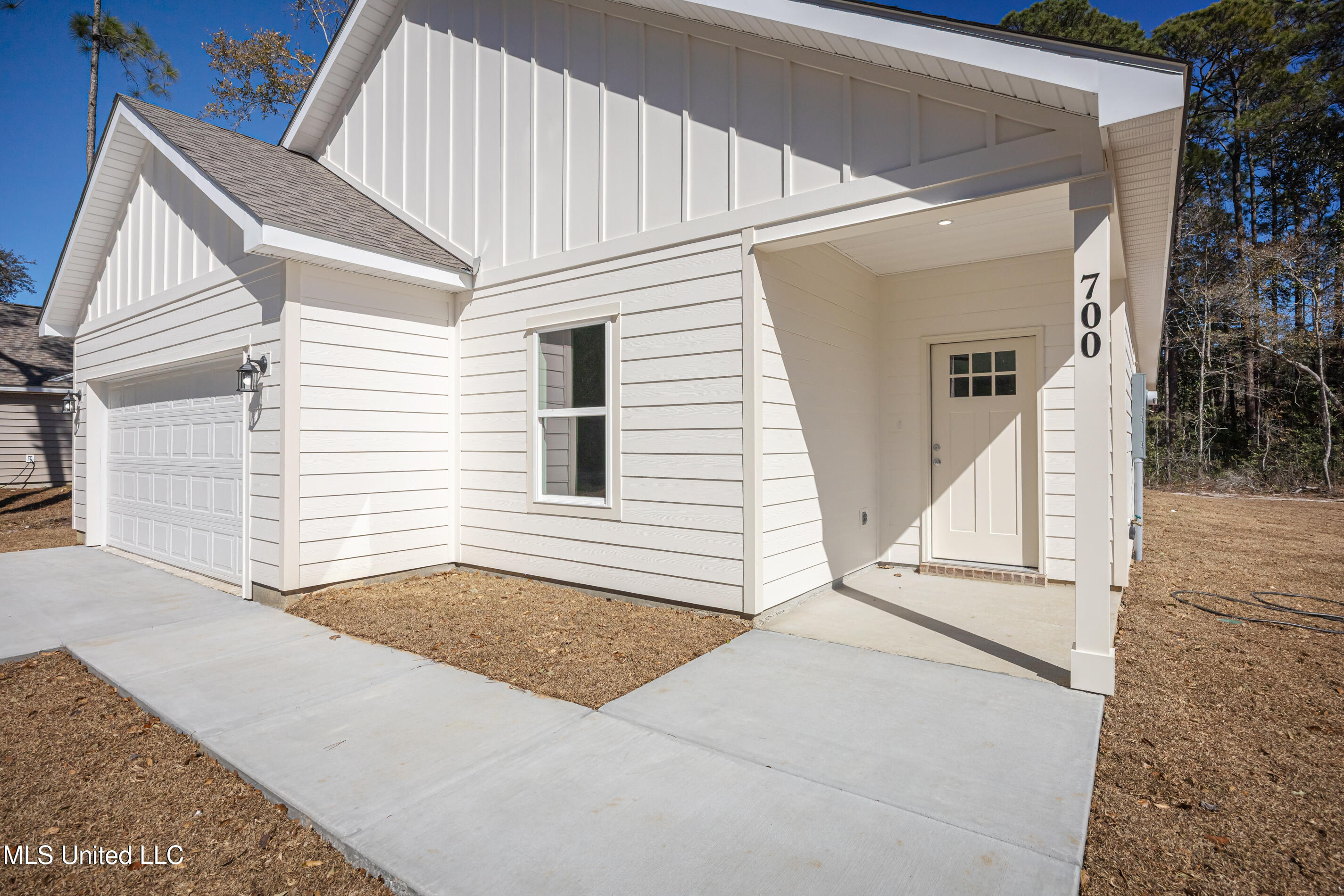 700 Peach Street Ocean Springs, MS 39564 - Photo 6 of 66 IMG_4923
