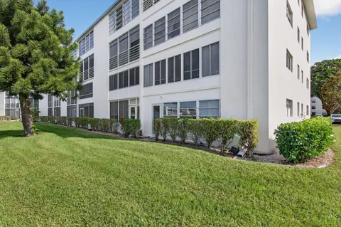 $195,000 | 1036 Hythe B, Unit B, Boca Raton, FL 33434