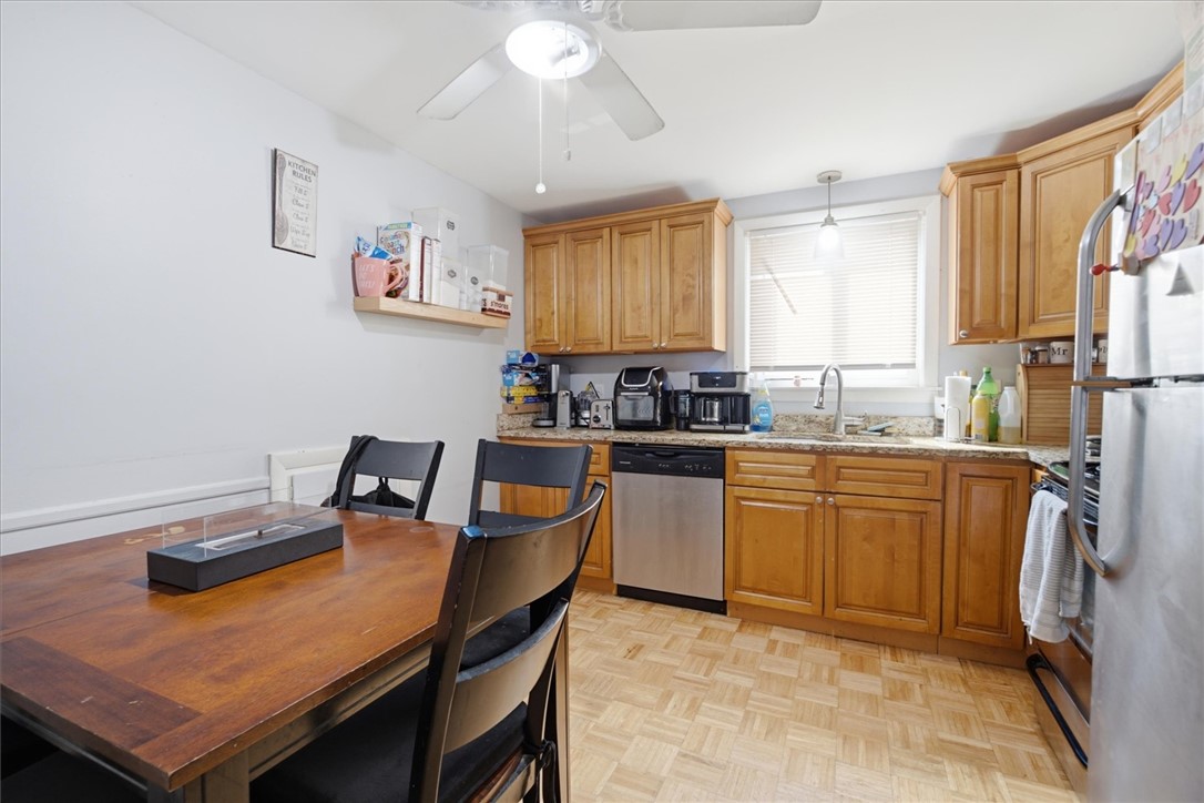 44 Warwick Road Pawtucket, RI 02861 - Photo 9 of 50