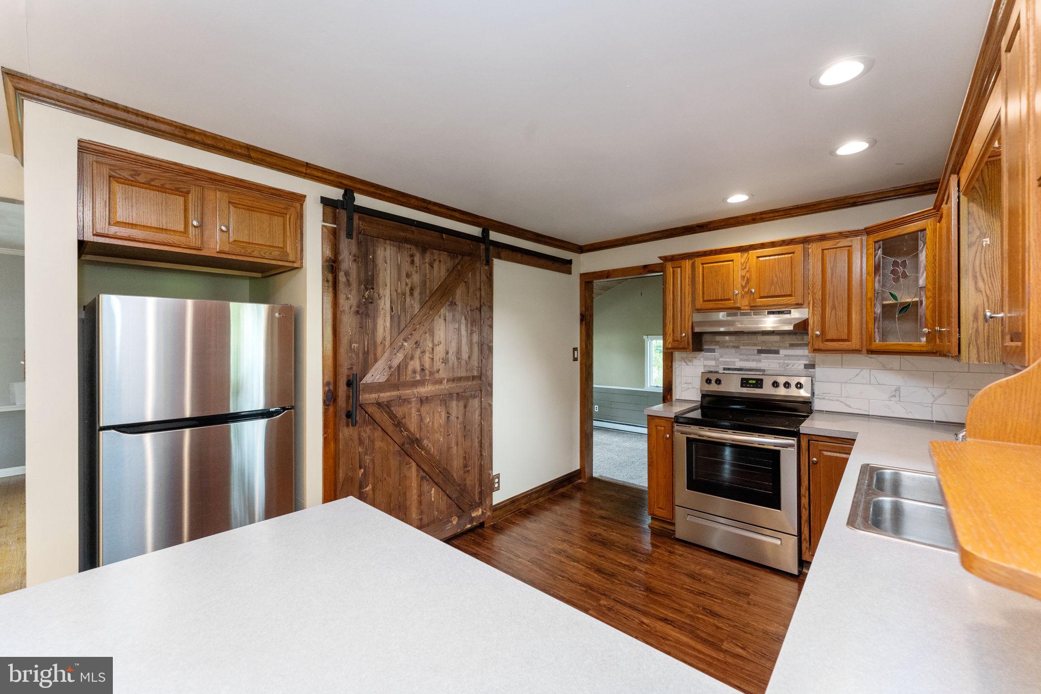 1618 Branch Road Perkasie, PA 18944 - Photo 14 of 32