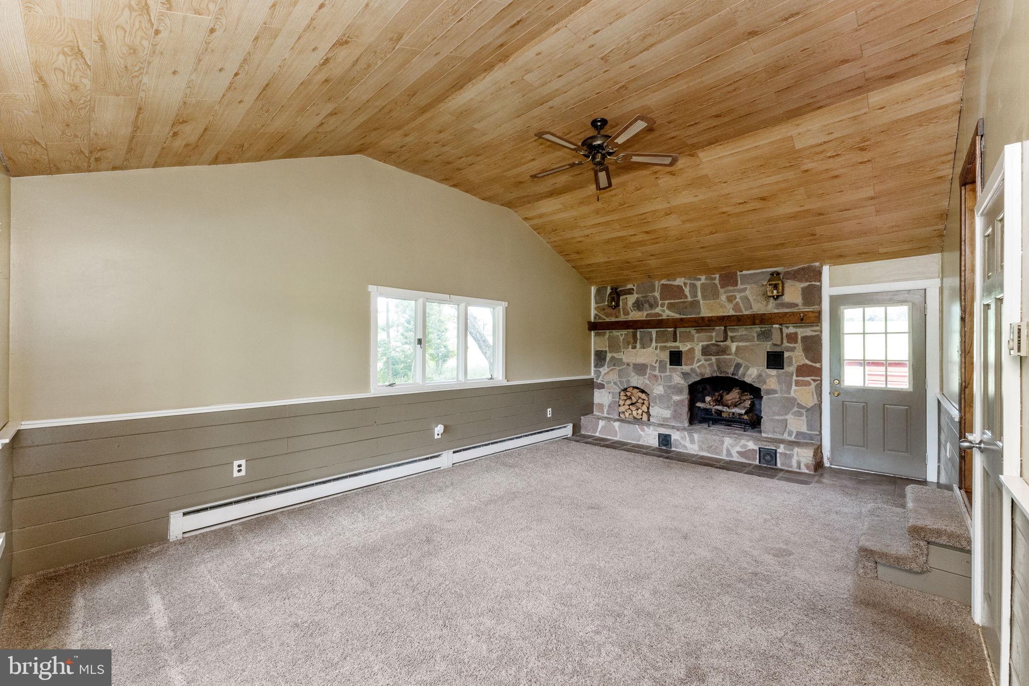 1618 Branch Road Perkasie, PA 18944 - Photo 16 of 32