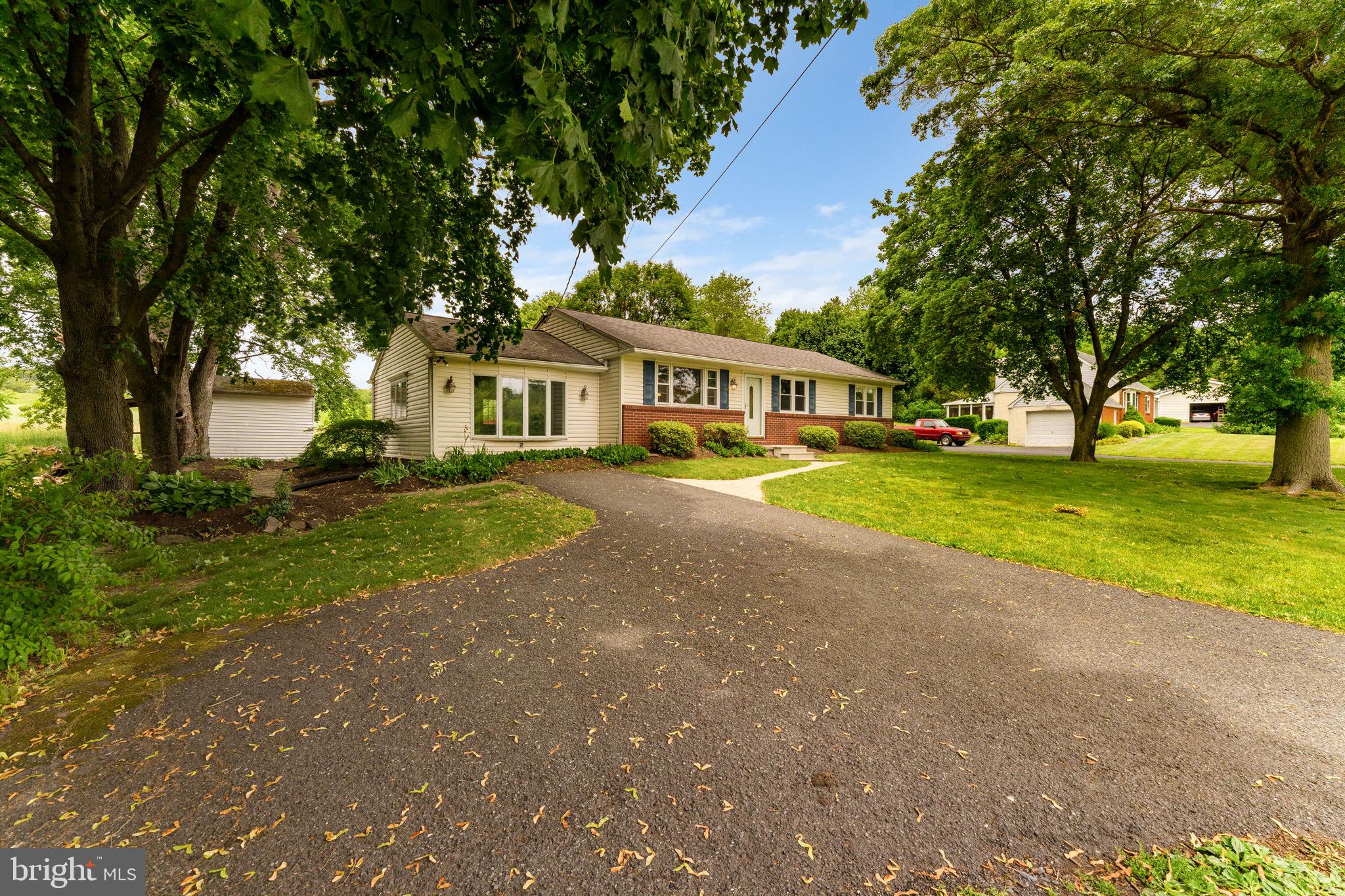 1618 Branch Road Perkasie, PA 18944 - Photo 2 of 32