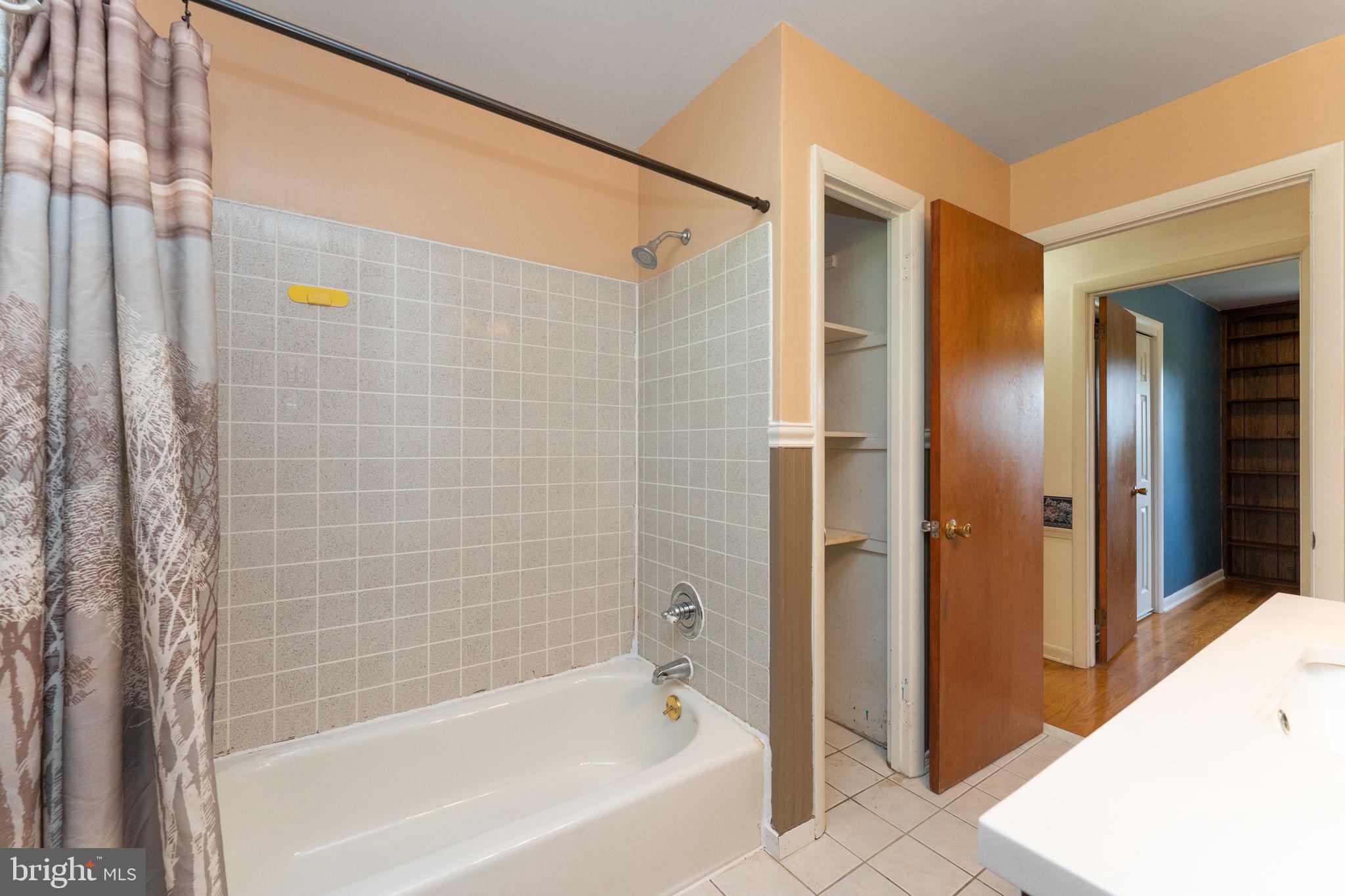 1618 Branch Road Perkasie, PA 18944 - Photo 24 of 32