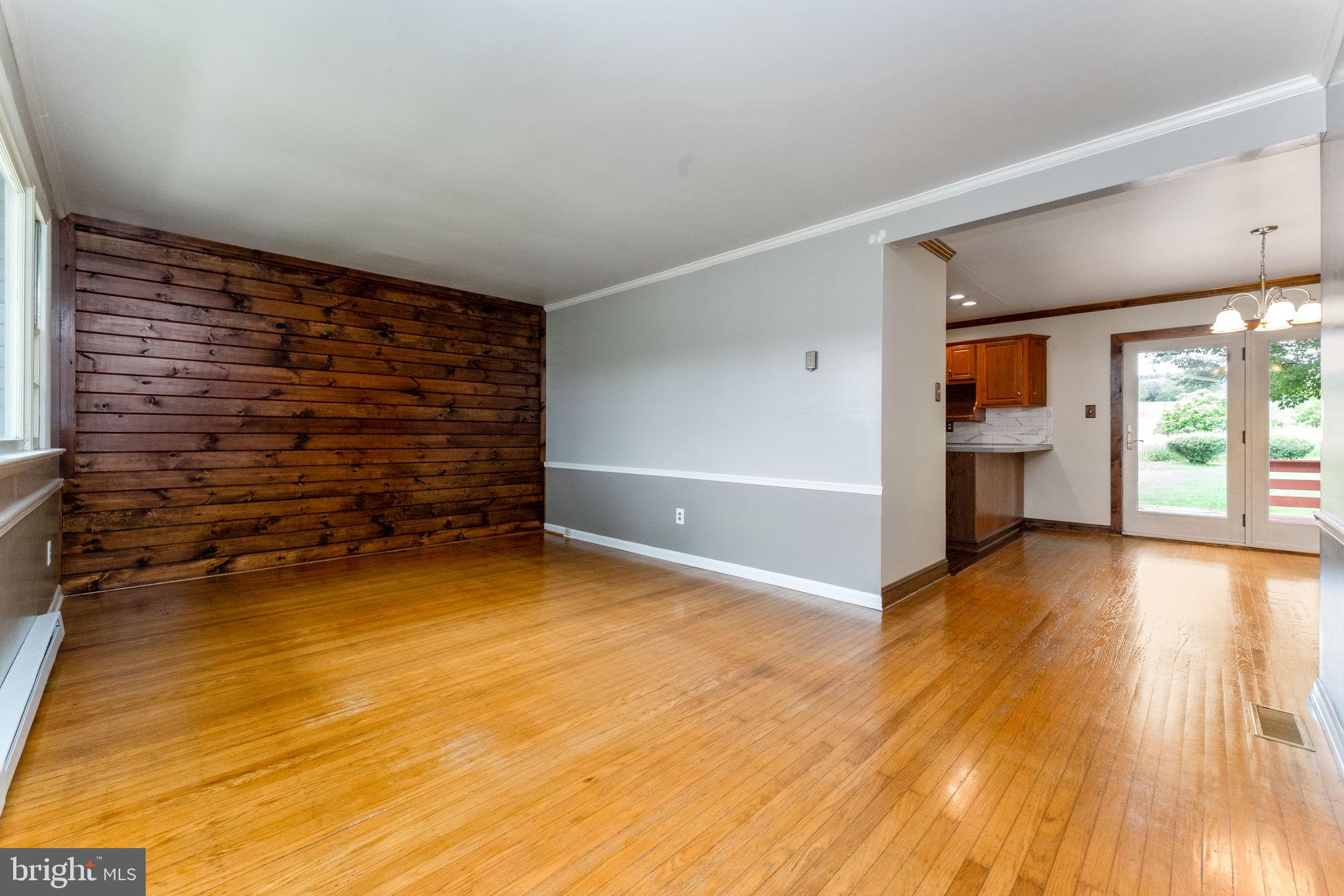 1618 Branch Road Perkasie, PA 18944 - Photo 6 of 32