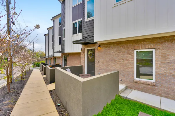 $489,500 | 724 West Bell Avenue, Unit 118, Chattanooga, TN 37405