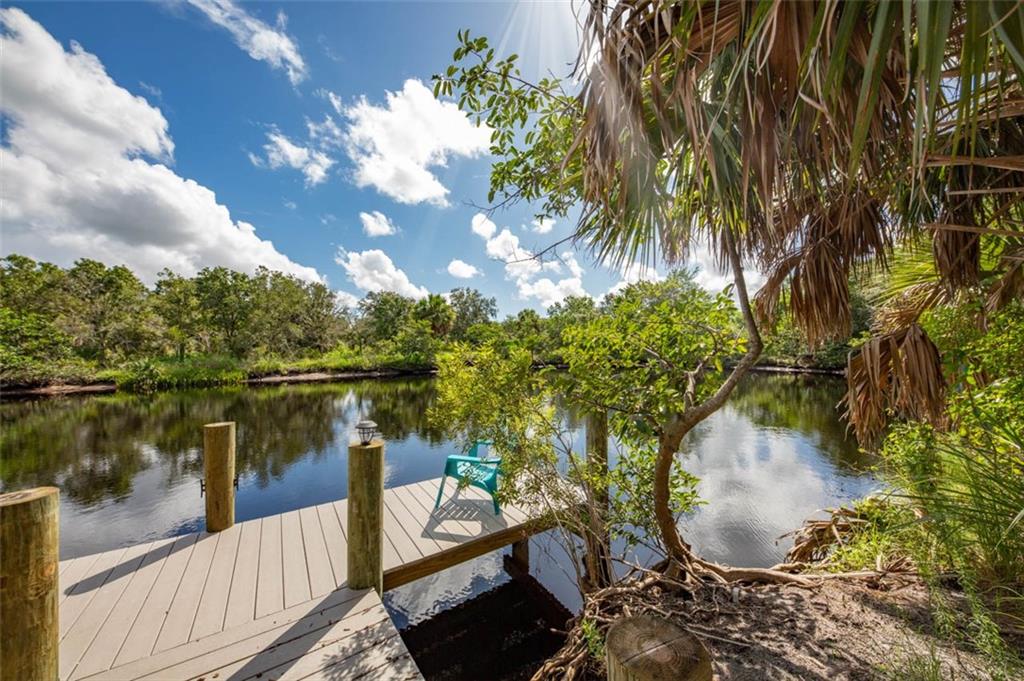 571 Southwest Glen Crest Way Stuart, FL 34997 - Photo 27 of 32