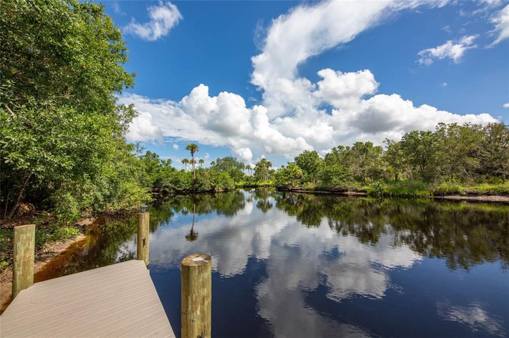 571 Southwest Glen Crest Way Stuart, FL 34997 - Photo 29 of 32