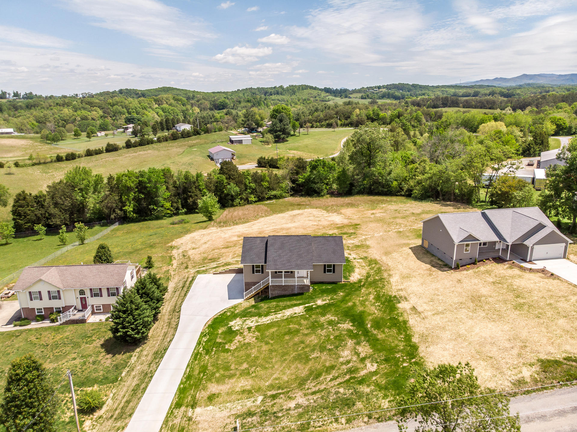 657 Calico Road Afton, TN 37616 - Photo 34 of 36 657CalicoA_49