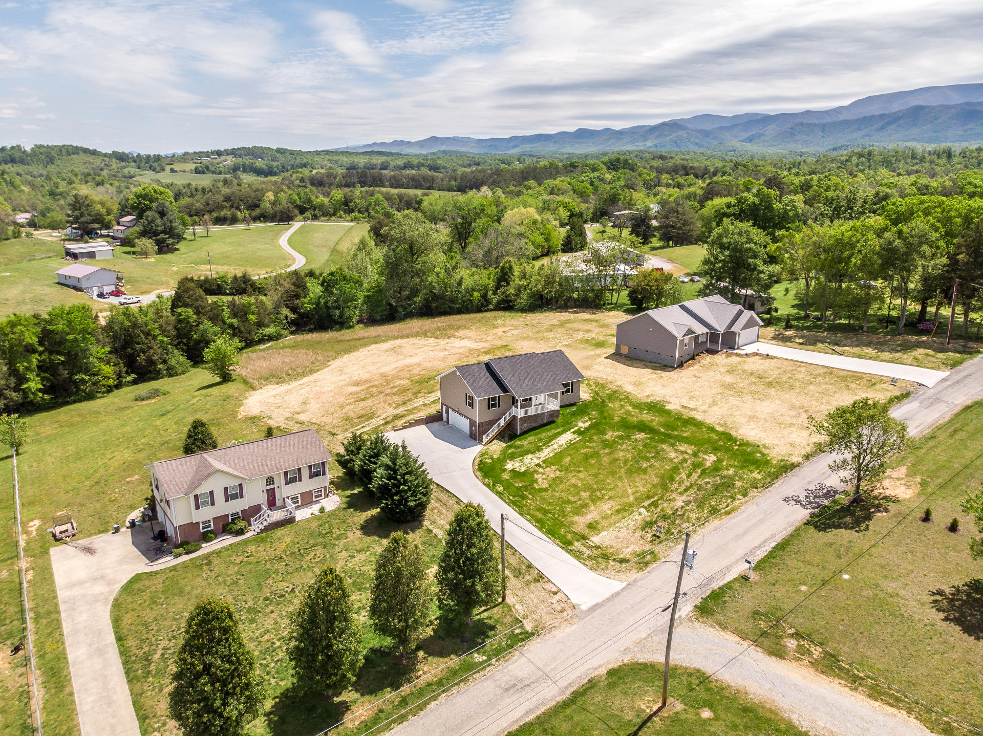 657 Calico Road Afton, TN 37616 - Photo 35 of 36 657CalicoA_51
