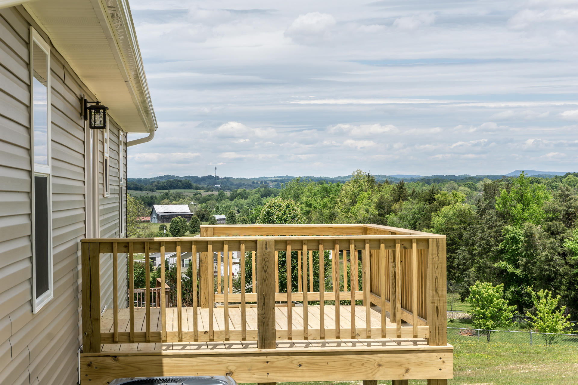657 Calico Road Afton, TN 37616 - Photo 5 of 36 657CalicoA_08