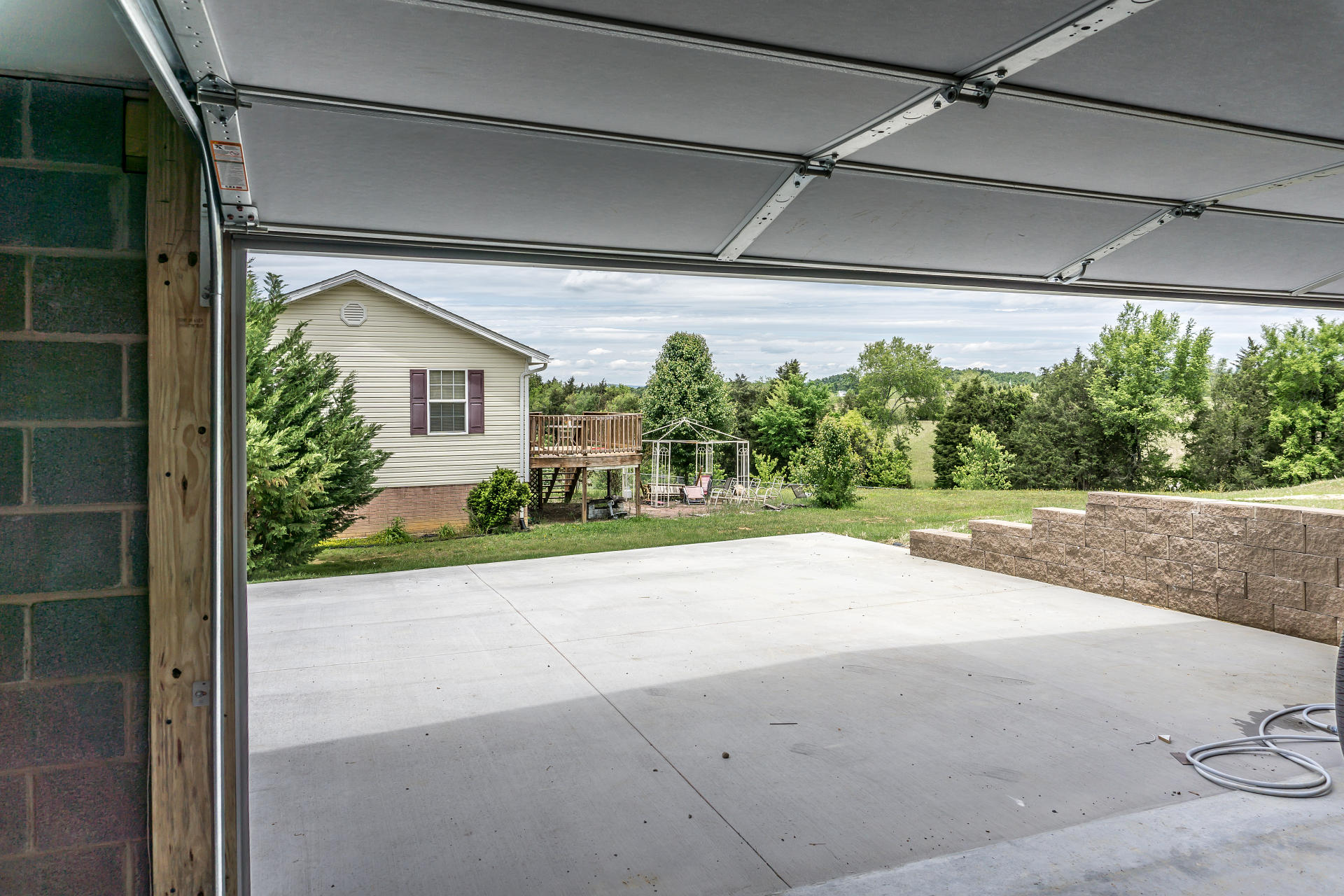 657 Calico Road Afton, TN 37616 - Photo 10 of 36 657CalicoA_13