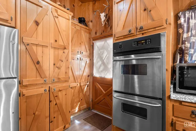 a close view of a stove and kitchen