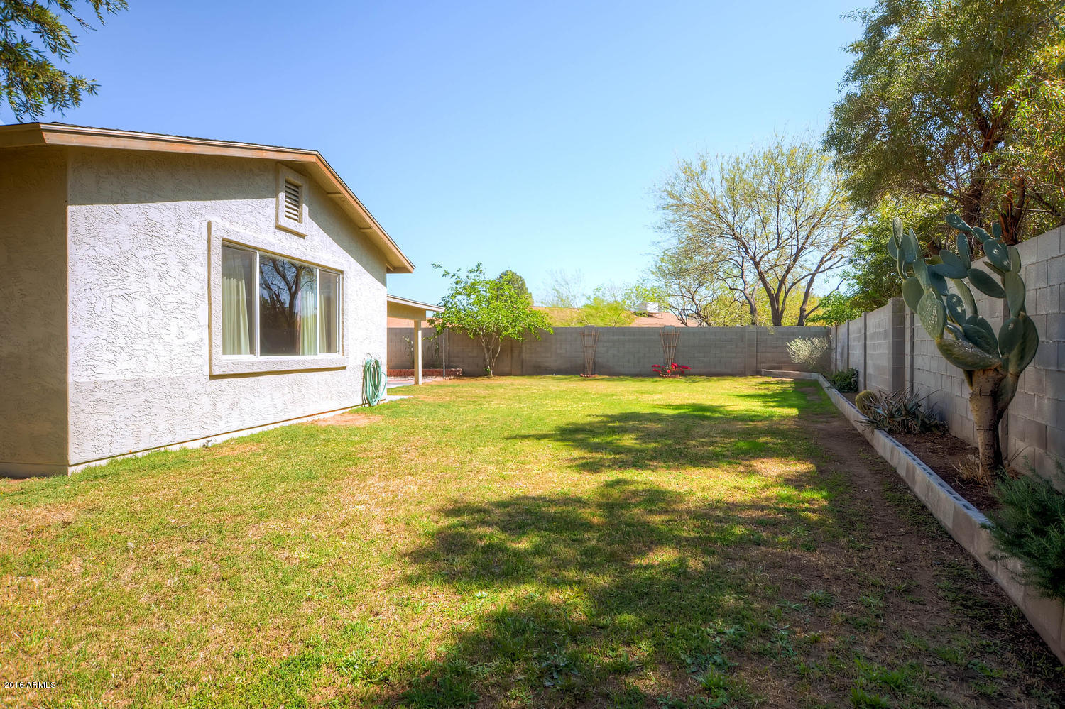 2925 East John Cabot Road Phoenix, AZ 85032 - Photo 12 of 13 2925 E John Cabot Rd Phoenix-large-010-1