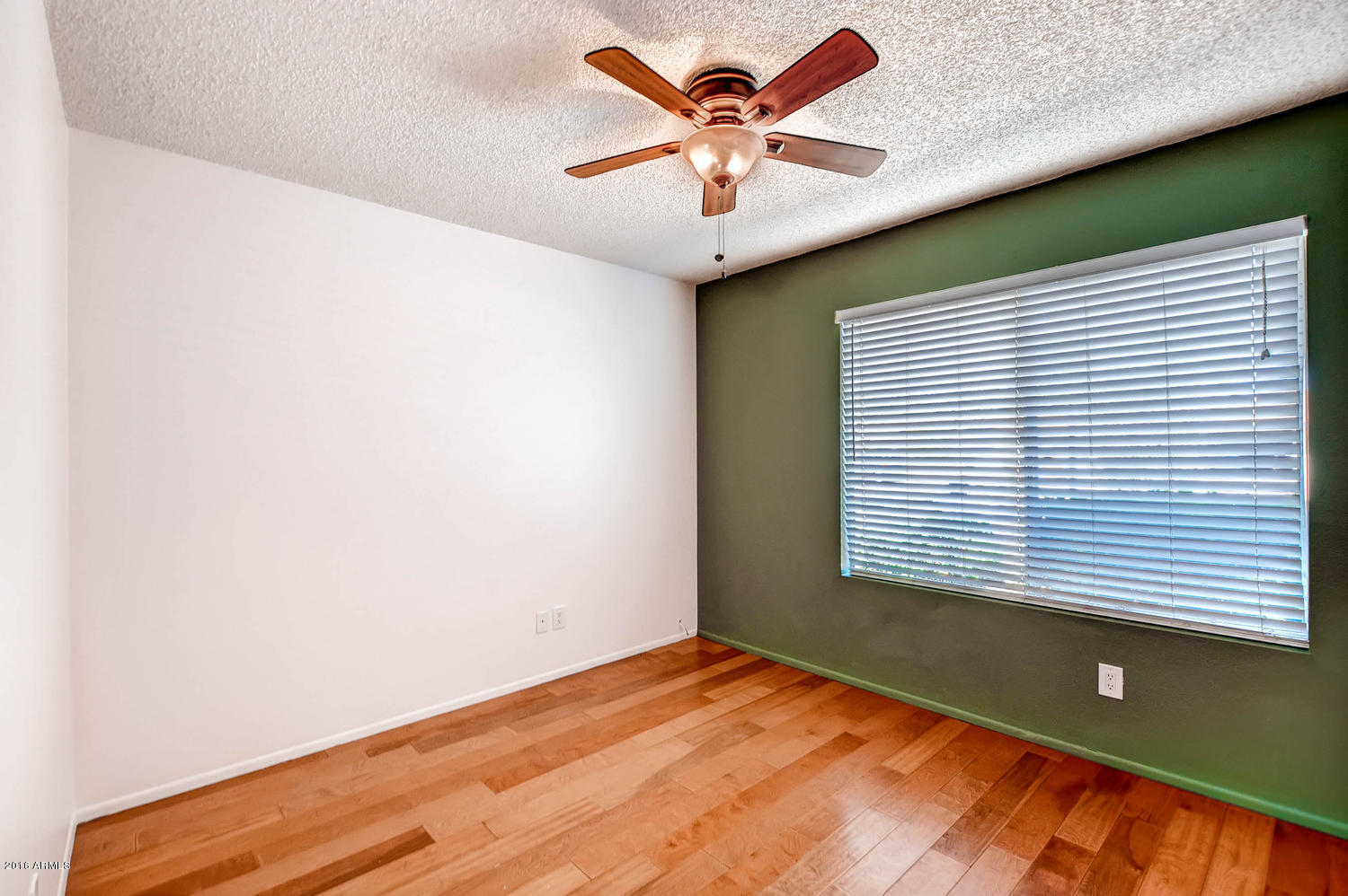 2925 East John Cabot Road Phoenix, AZ 85032 - Photo 10 of 13 2925 E John Cabot Rd Phoenix-large-008-8