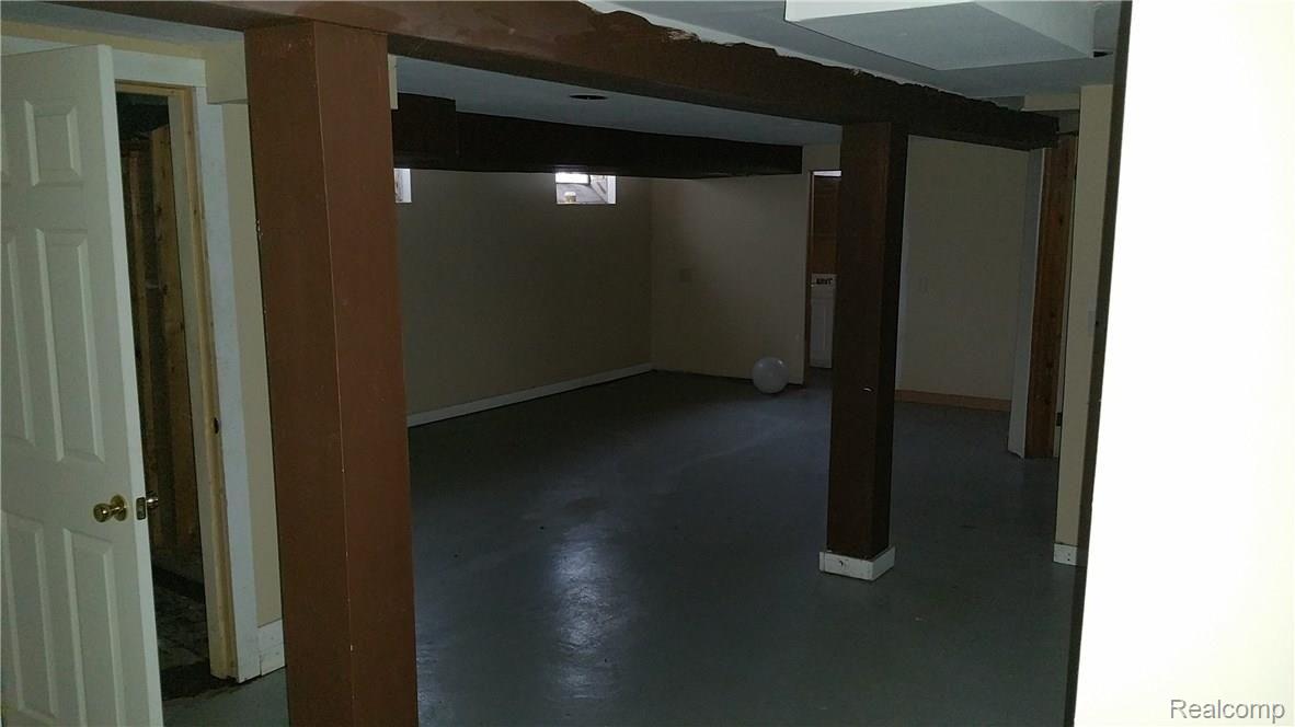 17582 Edinborough Road Detroit, MI 48219 - Photo 4 of 8 Edinborough basement.jpg