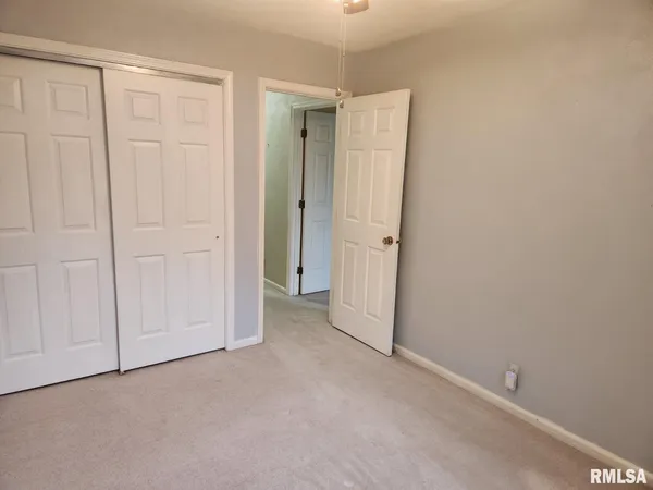 $159,900 | 4333 West Shawnda Court, Peoria, IL 61615