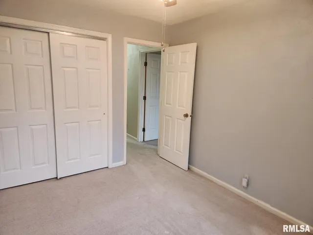 $159,900 | 4333 West Shawnda Court, Peoria, IL 61615