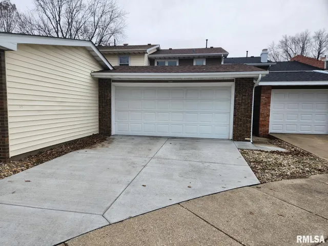 $159,900 | 4333 West Shawnda Court, Peoria, IL 61615