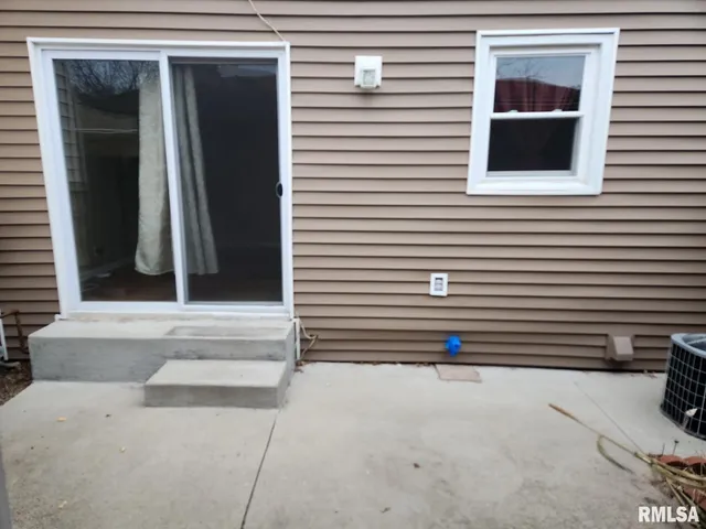 $159,900 | 4333 West Shawnda Court, Peoria, IL 61615