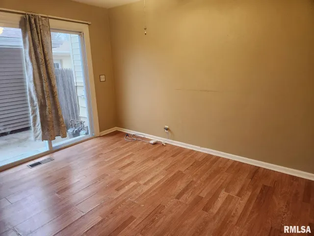 $159,900 | 4333 West Shawnda Court, Peoria, IL 61615