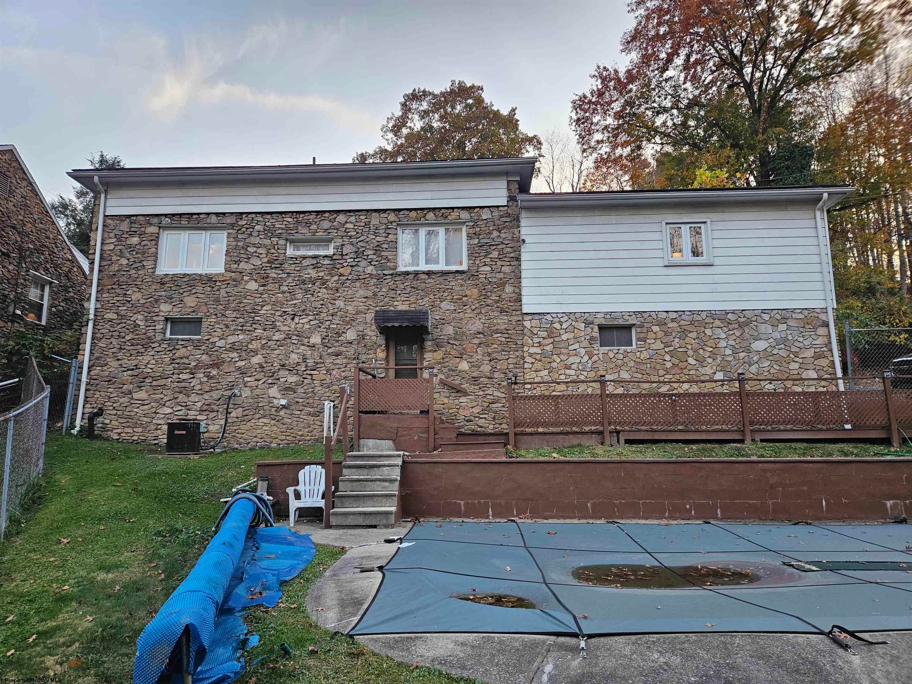 119 Wakefield Road Fairmont, WV 26554 - Photo 4 of 26 Gallery Image 4