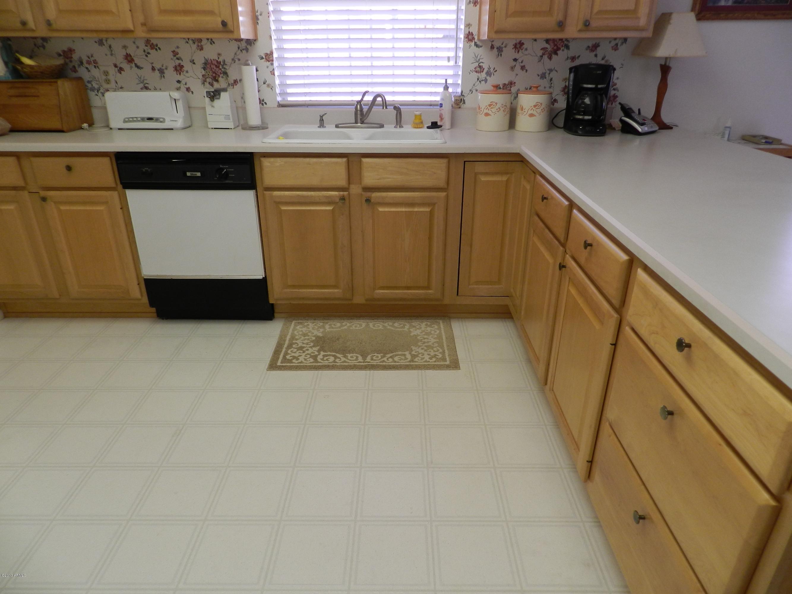 1002 South Rochester Mesa, AZ 85206 - Photo 15 of 42 KITCHEN
