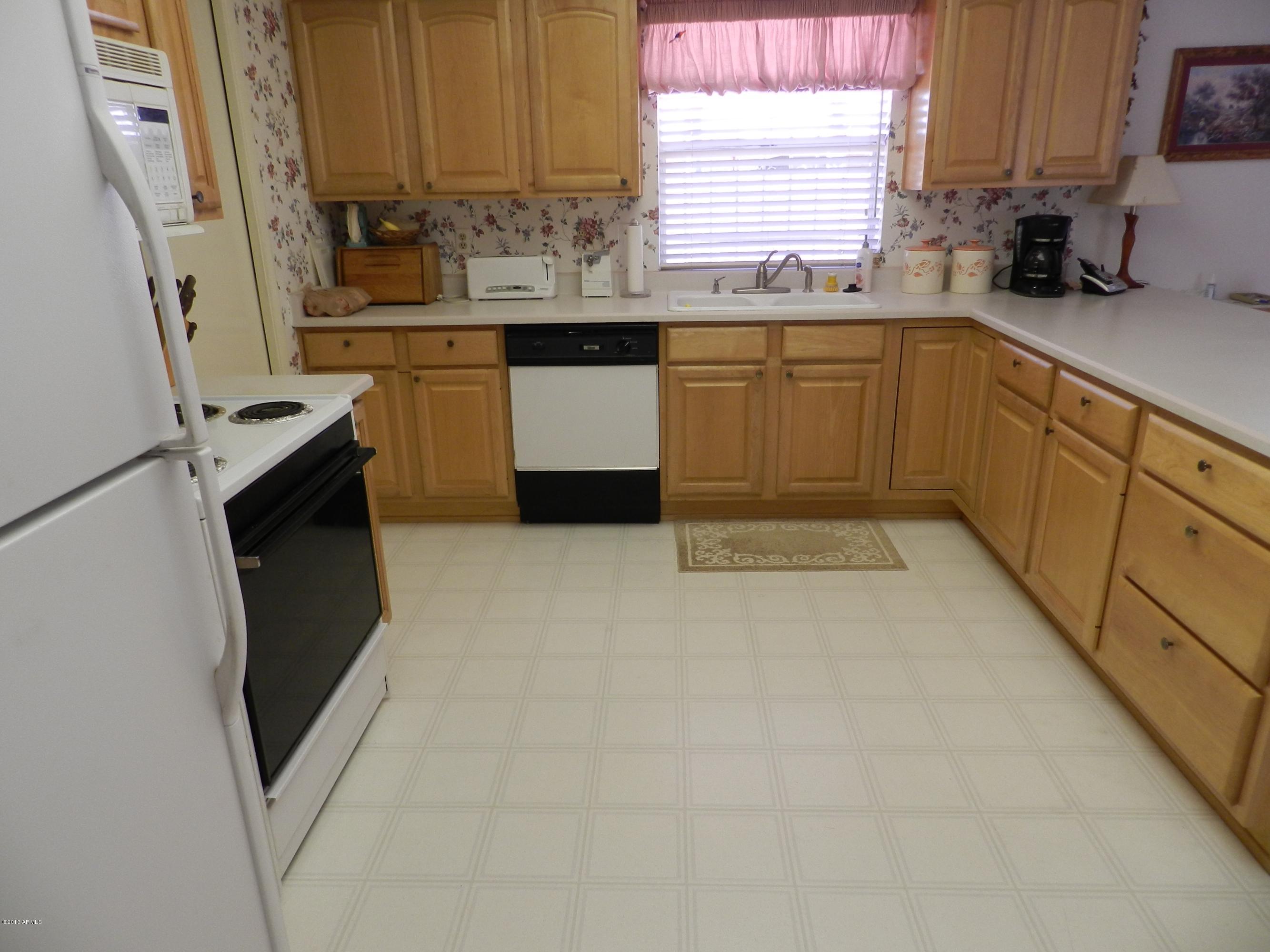 1002 South Rochester Mesa, AZ 85206 - Photo 16 of 42 KITCHEN