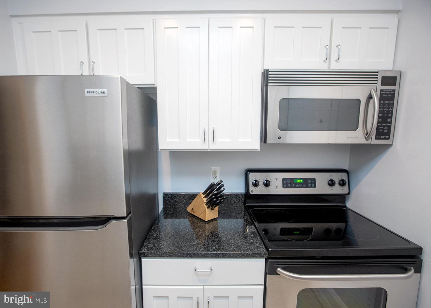 80 15th Street Northeast, Unit 80 Washington, DC 20002 - Photo 9 of 28 Kitchen