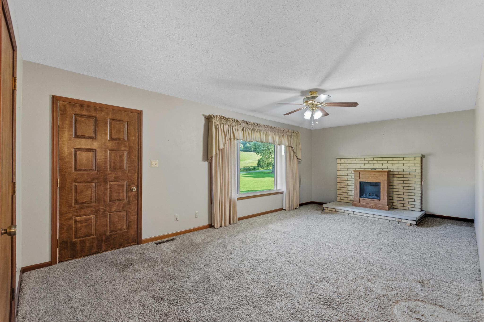 1338 Tiline Road Tiline, KY 42083 - Photo 3 of 34 _DSC3760
