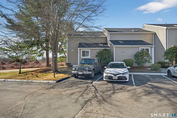 $499,000 | 37 Hewitt Road, Unit B6, Stonington, CT 06355