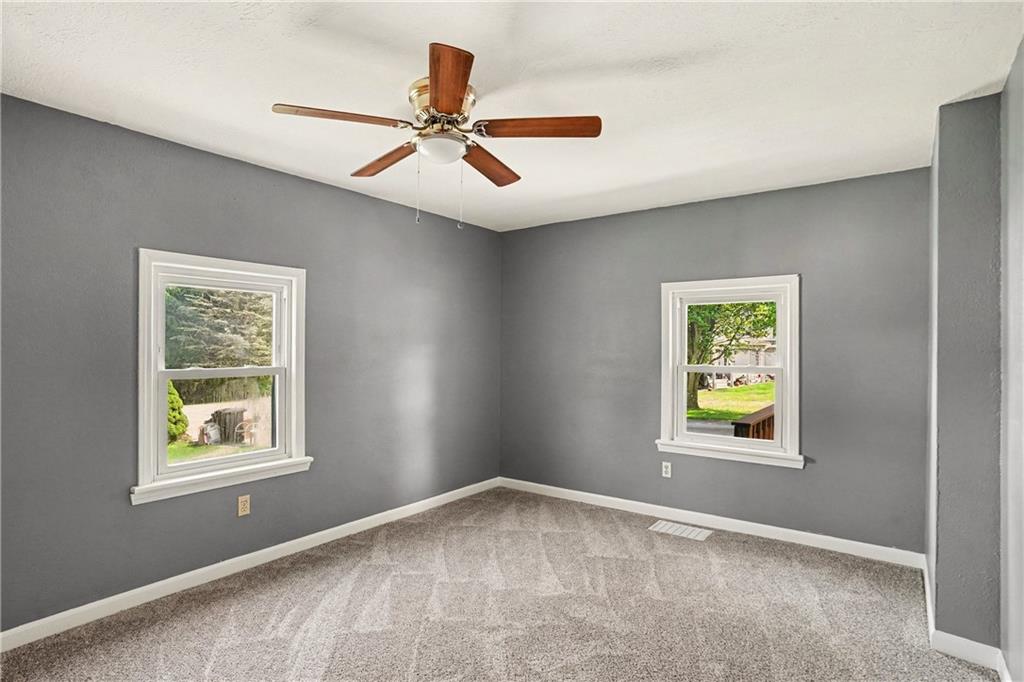 1478 Spring Run Road Extension Coraopolis, PA 15108 - Photo 12 of 31 Gallery Image 12