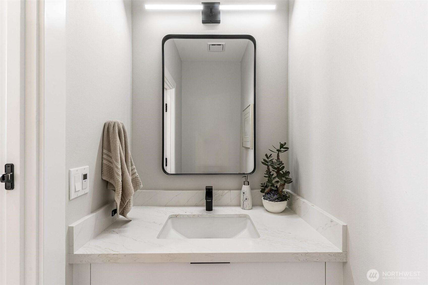 1614 South Juneau Street Seattle, WA 98108 - Photo 12 of 35