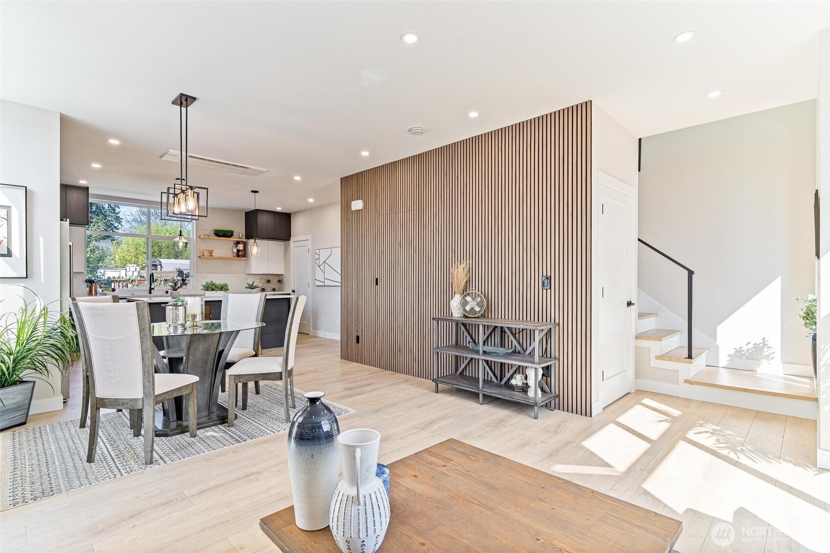 1614 South Juneau Street Seattle, WA 98108 - Photo 3 of 35