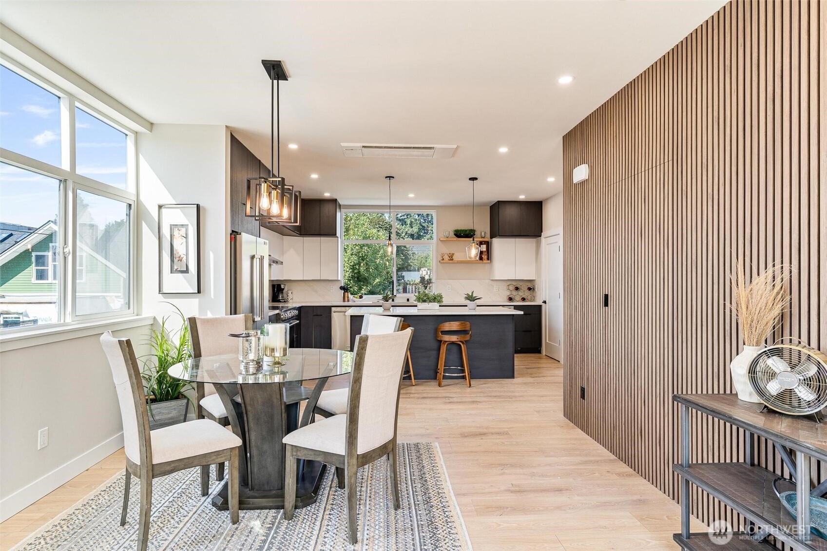 1614 South Juneau Street Seattle, WA 98108 - Photo 4 of 35