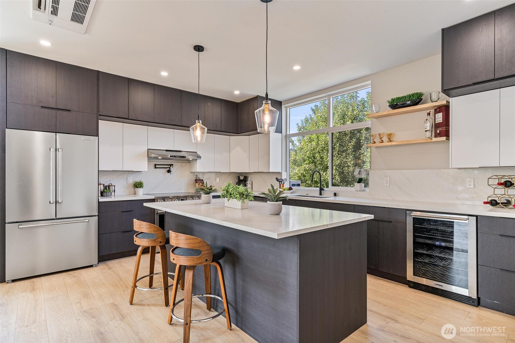 1614 South Juneau Street Seattle, WA 98108 - Photo 6 of 35