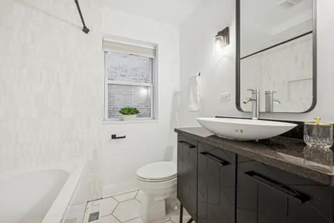 $925,000 | 5426 North Western Avenue, Chicago, IL 60625