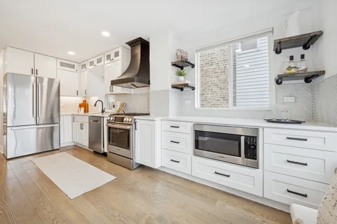 $925,000 | 5426 North Western Avenue, Chicago, IL 60625