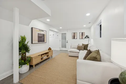 $925,000 | 5426 North Western Avenue, Chicago, IL 60625