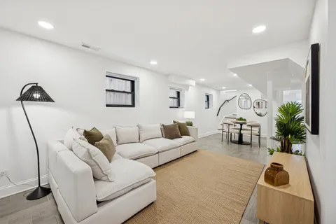 $925,000 | 5426 North Western Avenue, Chicago, IL 60625