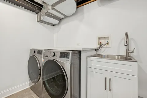 $925,000 | 5426 North Western Avenue, Chicago, IL 60625