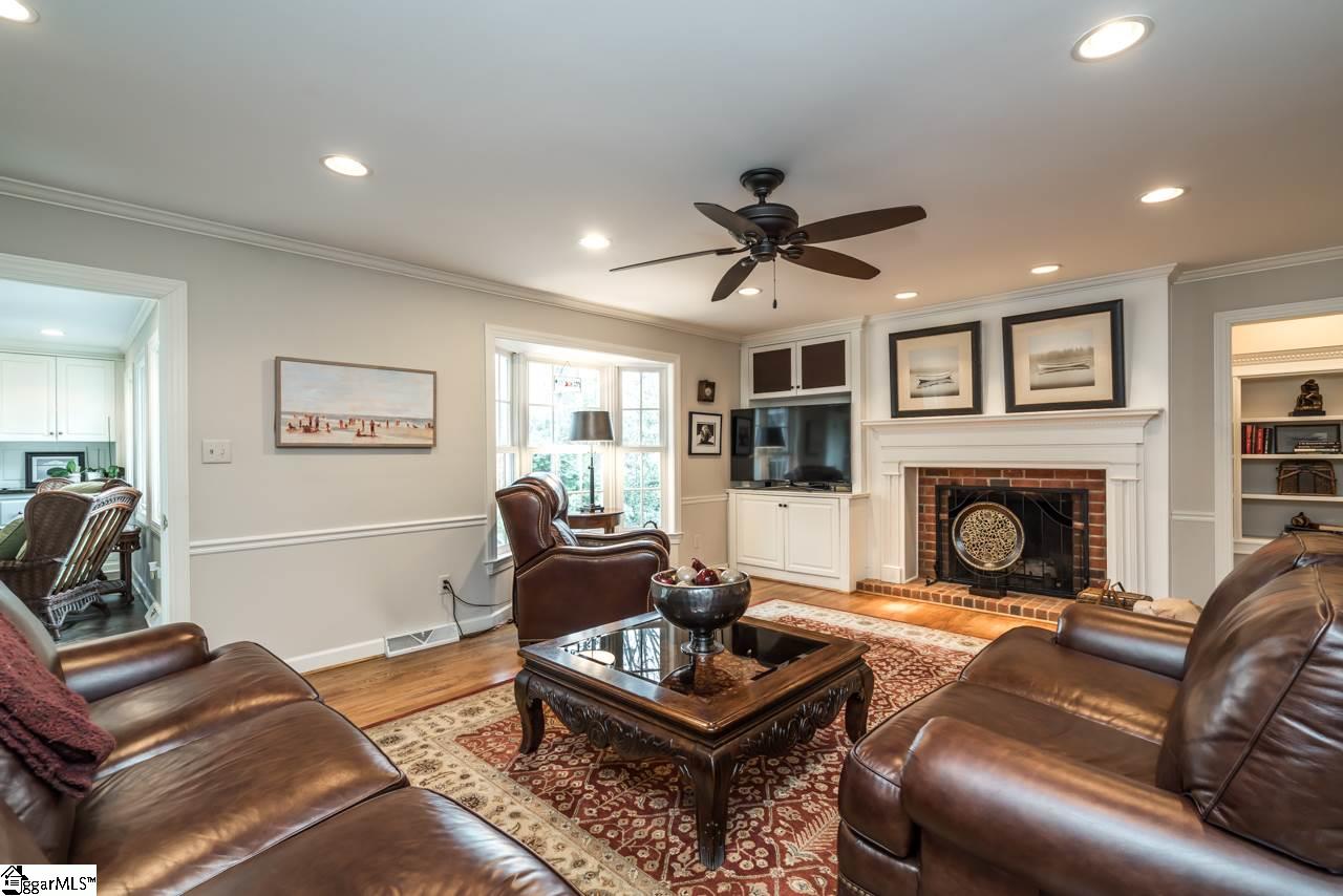 11 Babbs Hollow Road Greenville, SC 29607 - Photo 15 of 34