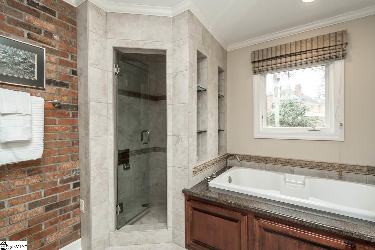 11 Babbs Hollow Road Greenville, SC 29607 - Photo 18 of 34