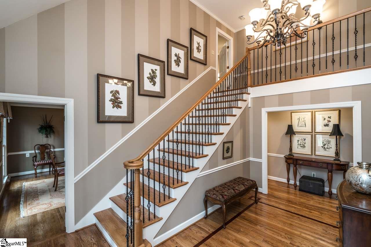 11 Babbs Hollow Road Greenville, SC 29607 - Photo 4 of 34