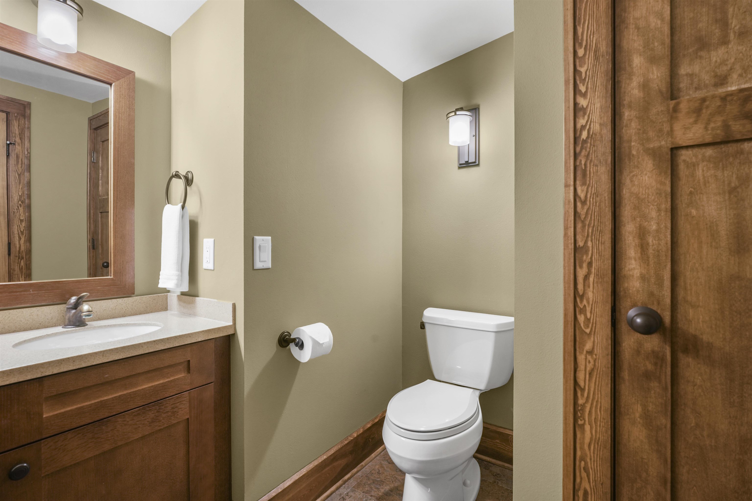 1812 Middleton Street Middleton, WI 53562 - Photo 25 of 76