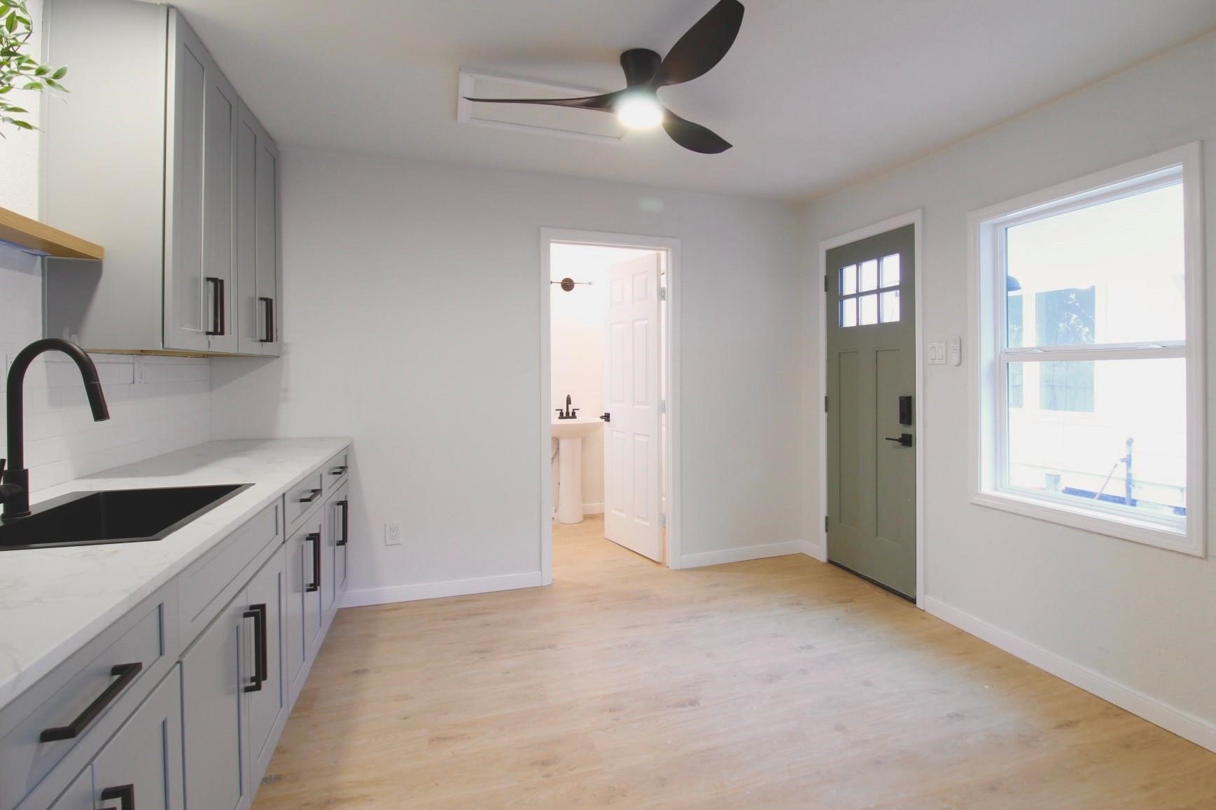 1618 Weber Street Houston, TX 77007 - Photo 18 of 44