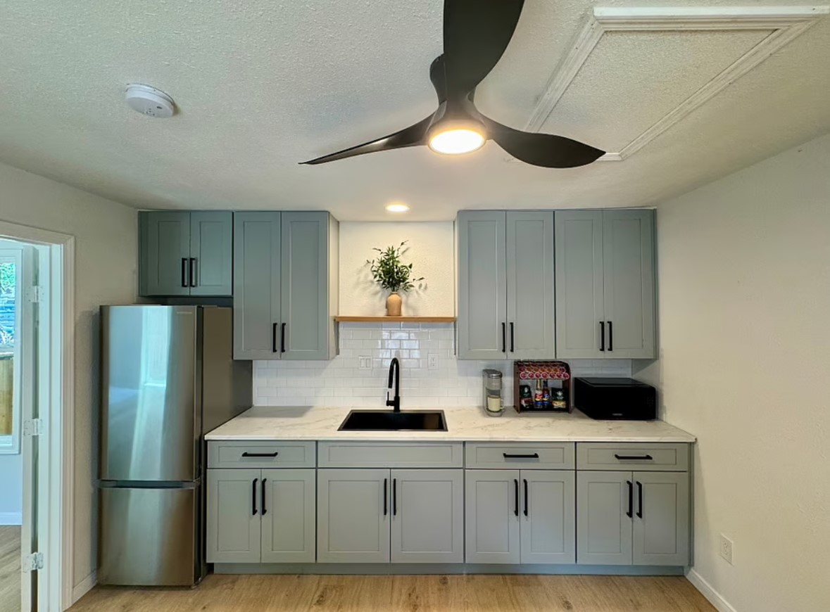 1618 Weber Street Houston, TX 77007 - Photo 26 of 44 Back unit staging