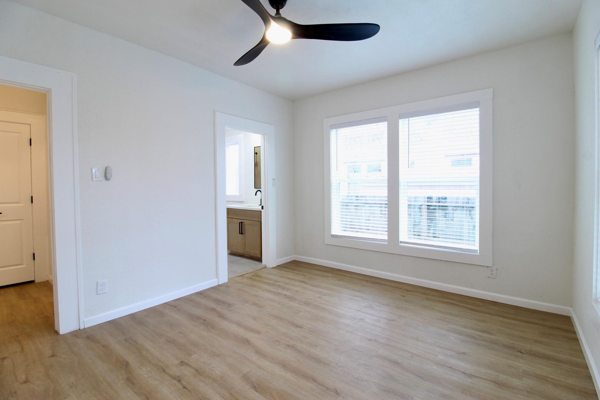 1618 Weber Street Houston, TX 77007 - Photo 8 of 44